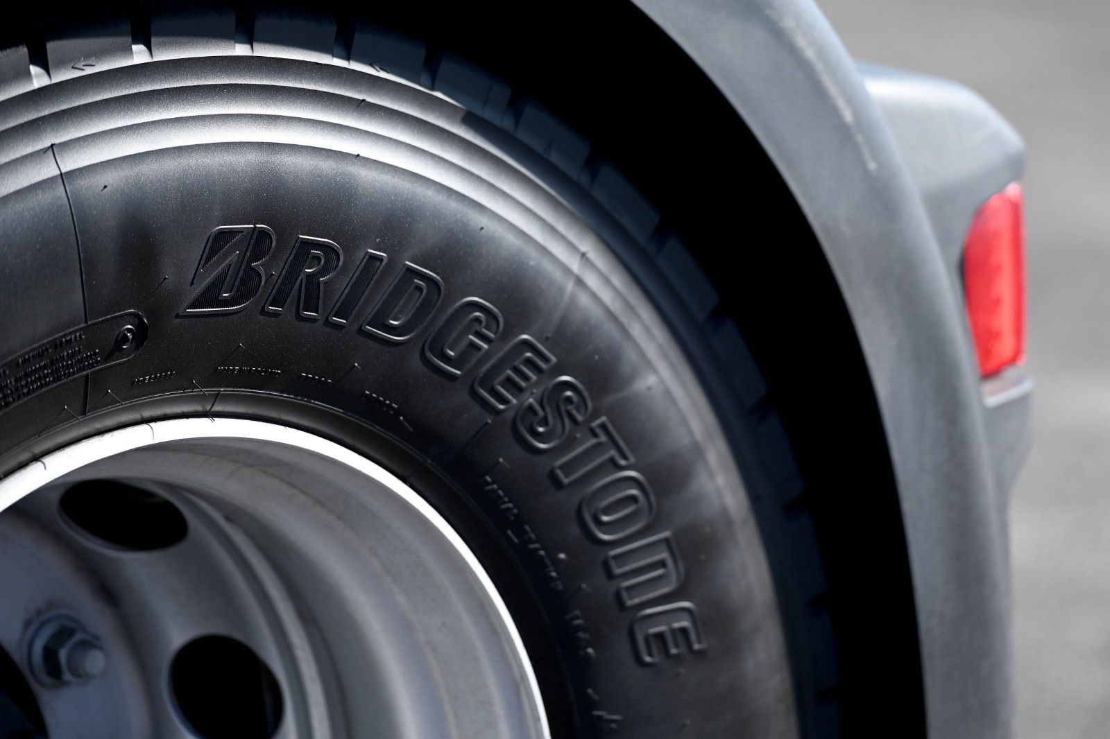 Bridgestone celebra 94 años de innovación y compromiso con la movilidad global