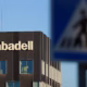 Ante accionistas de Sabadell defienden rechazo de OPA hostil
