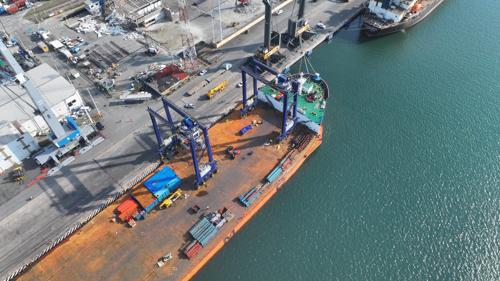 Hutchison Ports TIMSA refuerza operaciones en Manzanillo