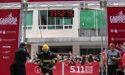 Récord en la 6ª Carrera Vertical de Bomberos CDMX