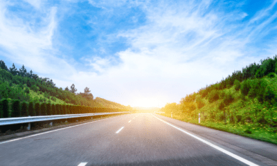 Vende negocio de autopistas