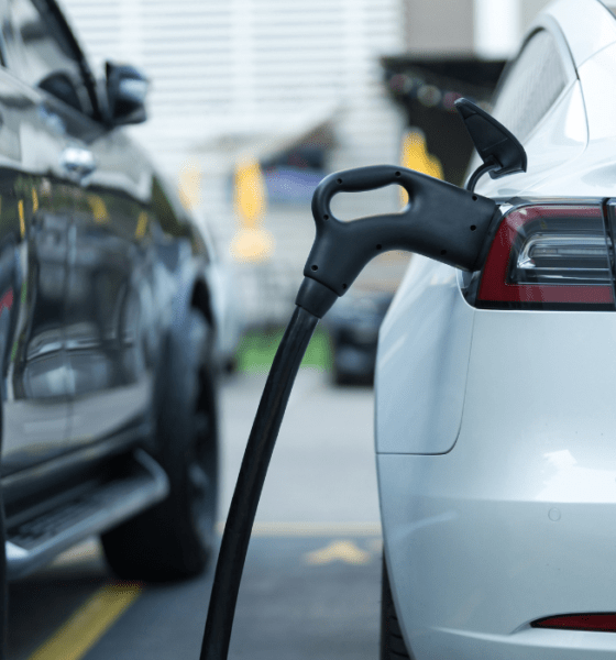 Aumentan ventas de vehículos eléctricos e híbridos conectables