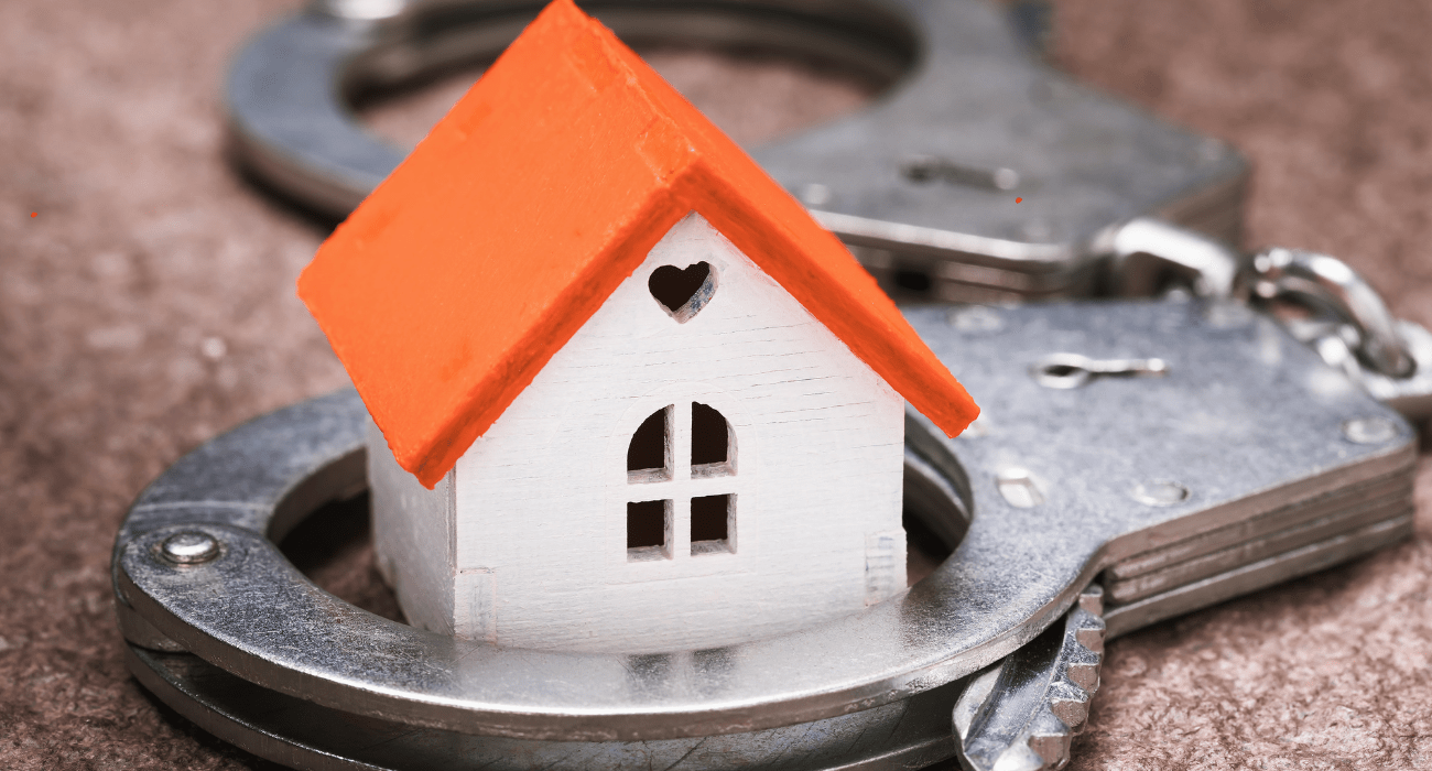 FGJCDMX detiene a hombre acusado de fraude inmobiliario