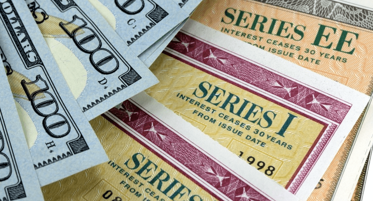 Hogares, gestores e instituciones financieras poseen los bonos del Tesoro