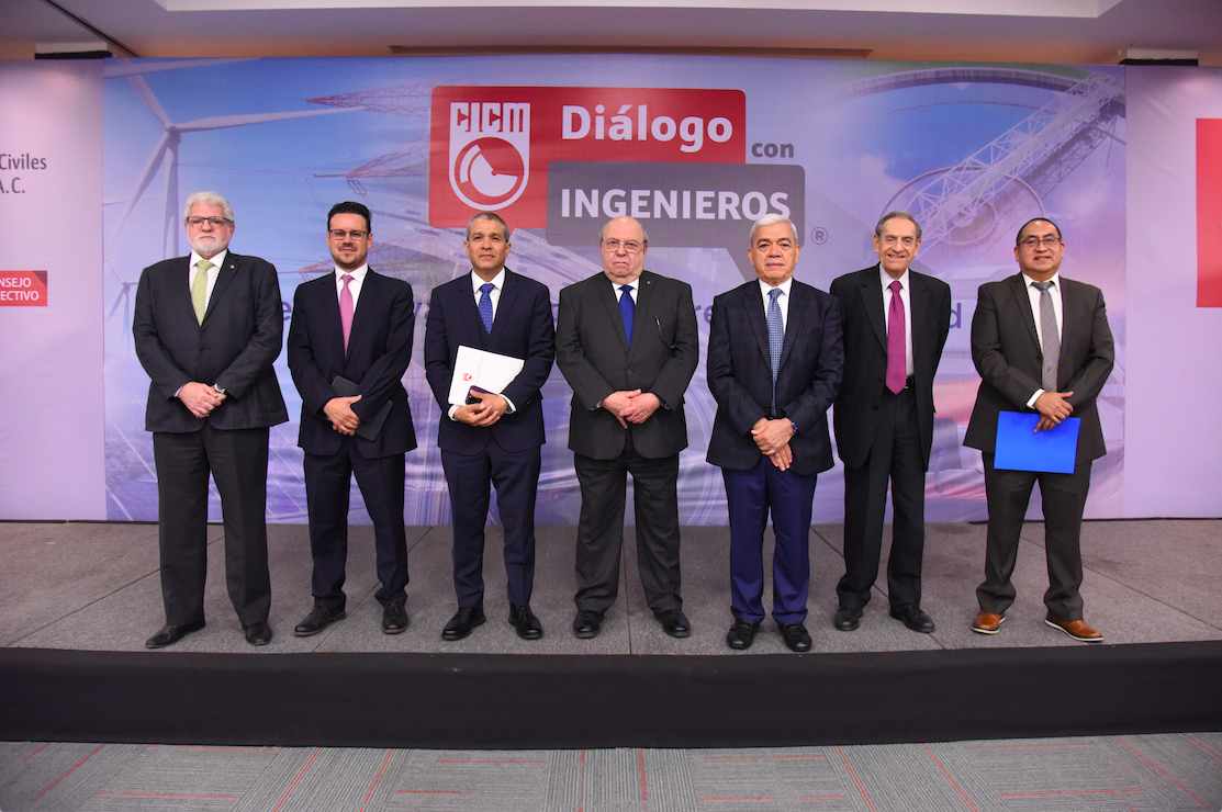 SICT presenta 10 ejes carreteros prioritarios del PNI en el CICM
