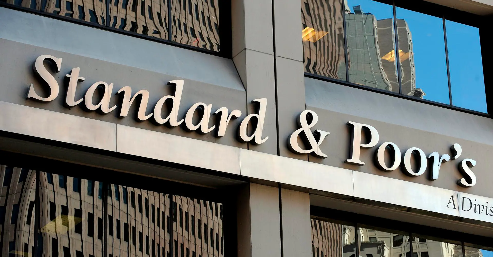 S&P ratifica calificación deuda gobierno federal México