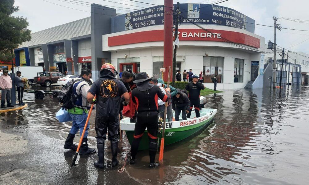 Apoyan a poblaciones afectadas por inundaciones de Veracruz y Puebla
