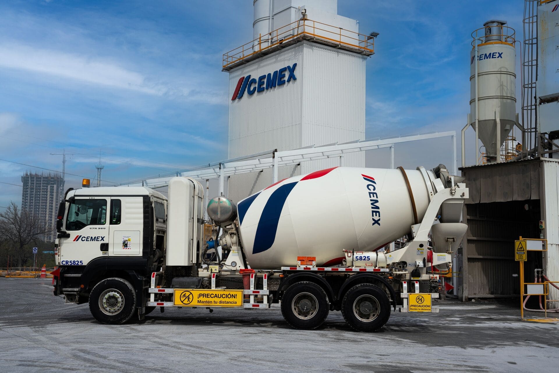 Cemex reporta sólidos resultados en 3T25