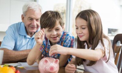 Se debe enseñar finanzas a las niñas