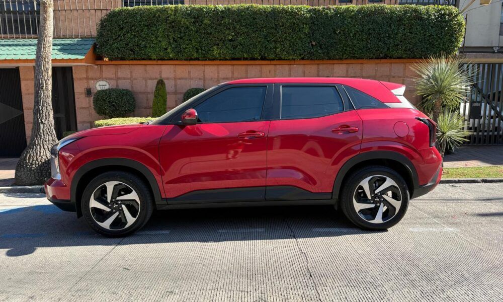 Outlander sorprende en su manejo y espacio interior