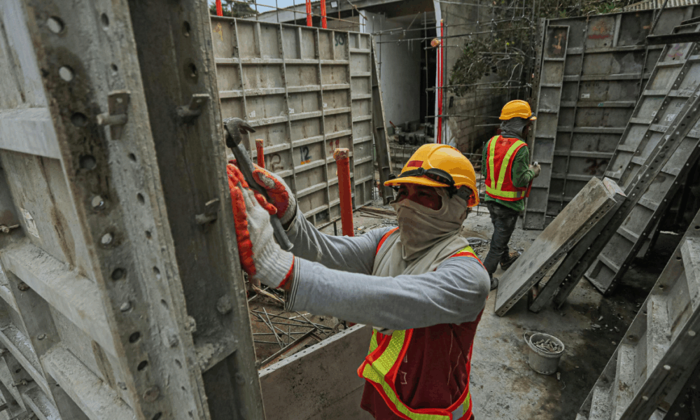 Producción industrial en terreno negativo lidereada por construcción