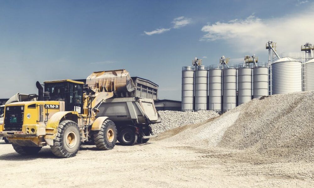 Sigue caída de Inversión Fija Bruta por construcción, maquinaria y equipo