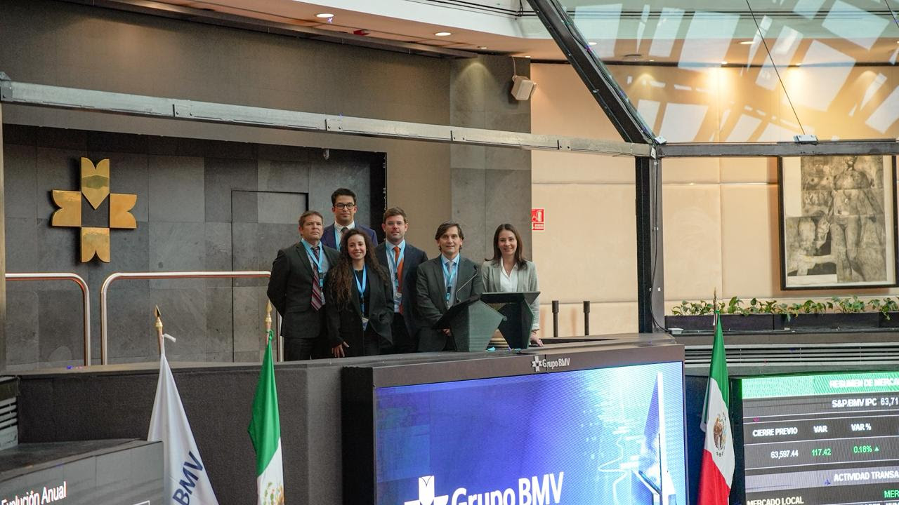 Aztlan presenta ETF inéditos y un oráculo de inversión basado en IA