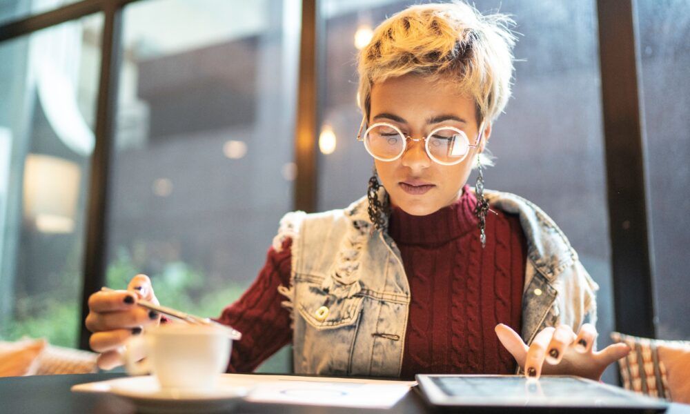 Cambios fiscales en 2026 afectarían al sistema financiero, señala EY