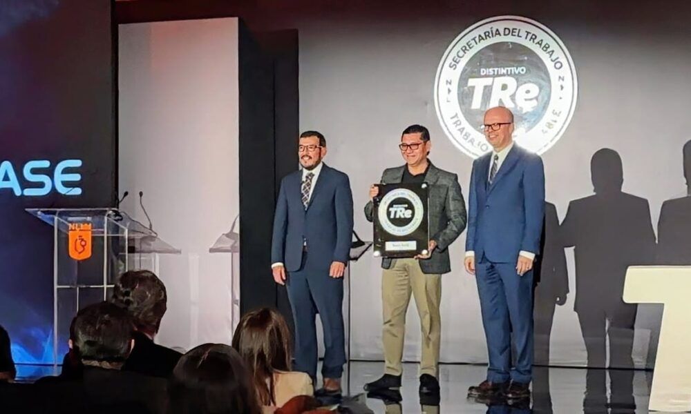 Reconocen a Banco BASE por excelencia laboral en Nuevo León