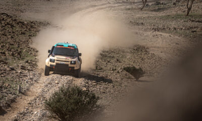 Defender debuta en el Rally Dakar 2026 con el arranque del W2RC