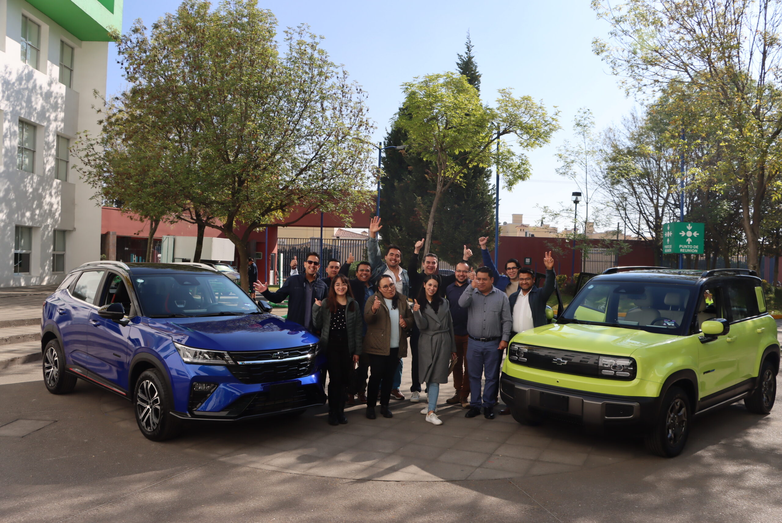 GM de México celebra 20 años impulsando talento joven con FIRST® Robotics