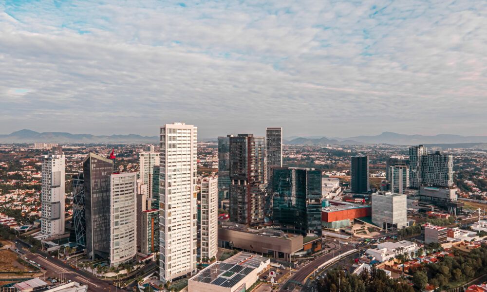 Guadalajara registra absorción de 31 mil m² en oficinas durante 2025