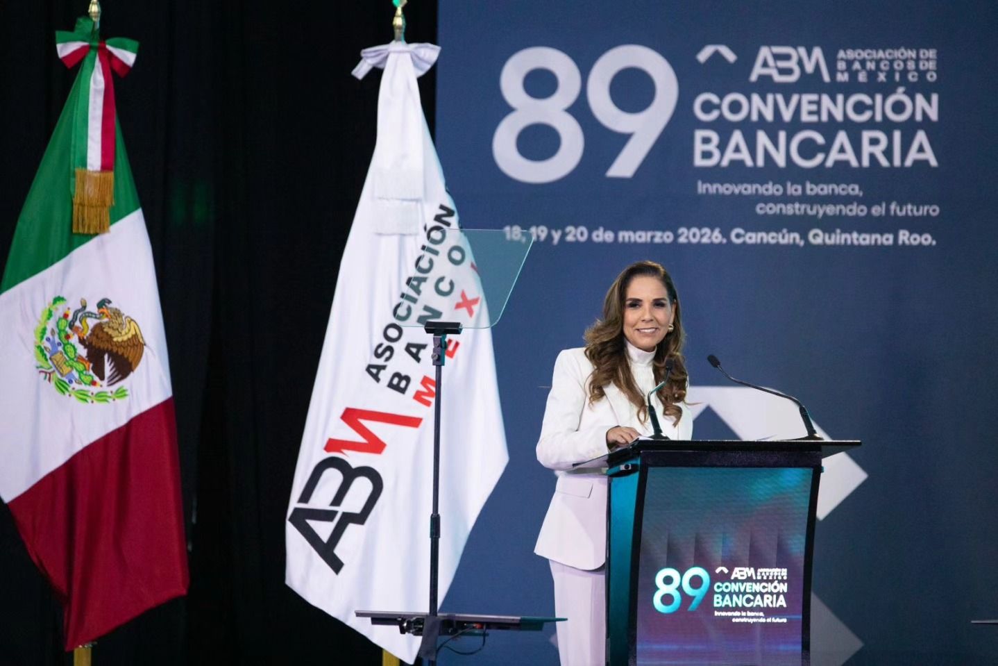 Mara Lezama anuncia Distrito Financiero en Cancún