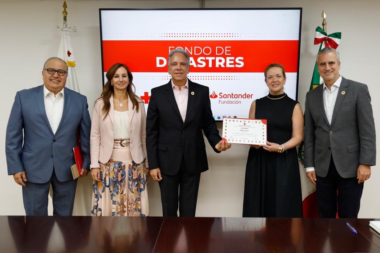 Fundación Santander México dona al Fondo de Desastres de Cruz Roja