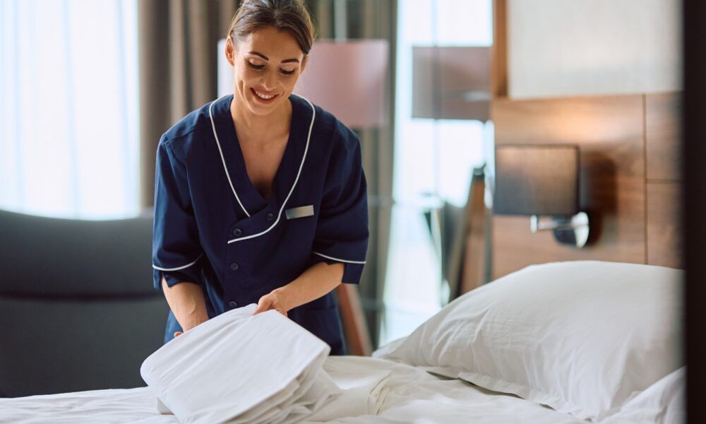 Hotelería en México enfrenta reto laboral rumbo a 2026