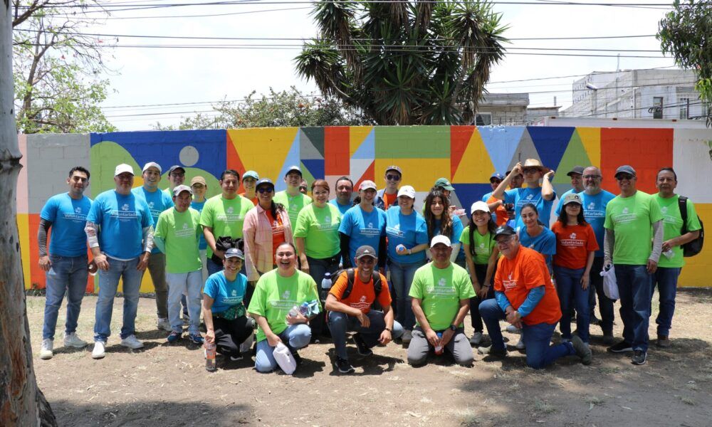 Jornada de voluntariado de Volkswagen beneficia a 955 alumnos en Puebla