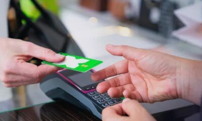 Pluxee reducirá residuos plásticos con tarjetas recicladas