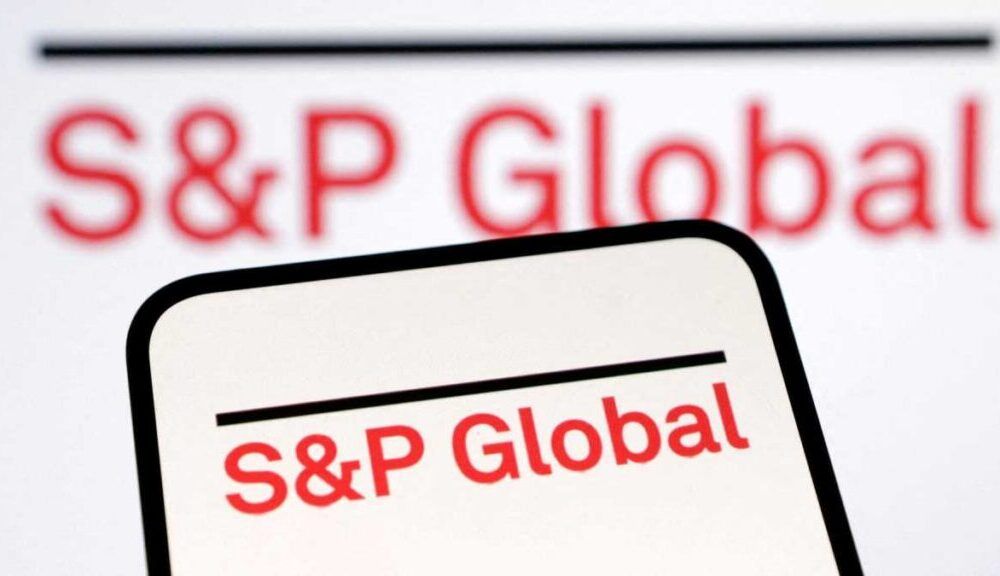 S&P mantiene calificación pero cambia perspectiva a negativa por consolidación fiscal y bajo crecimiento económico