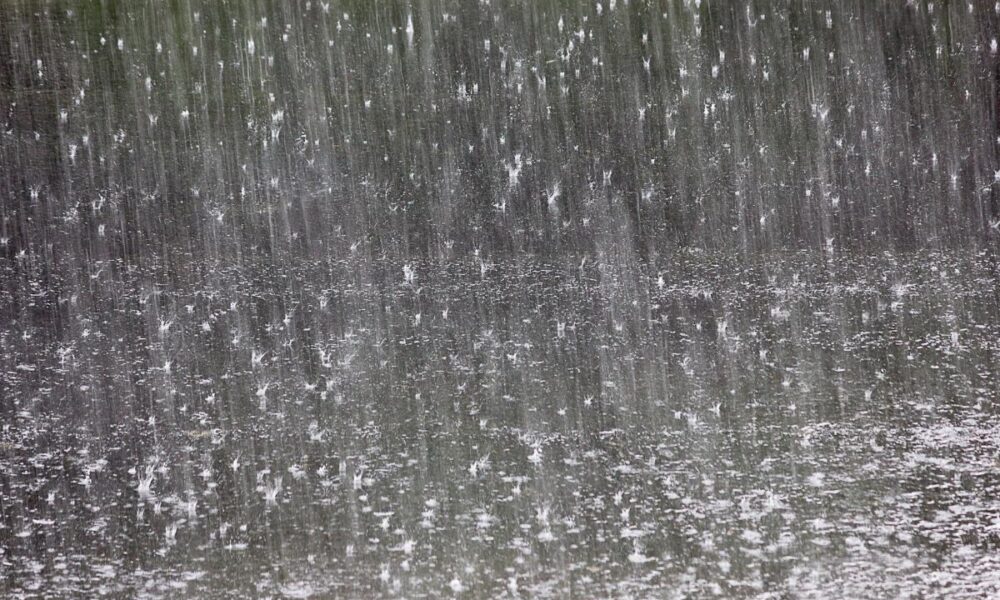En época de lluvias no olvide protegerse de riesgos
