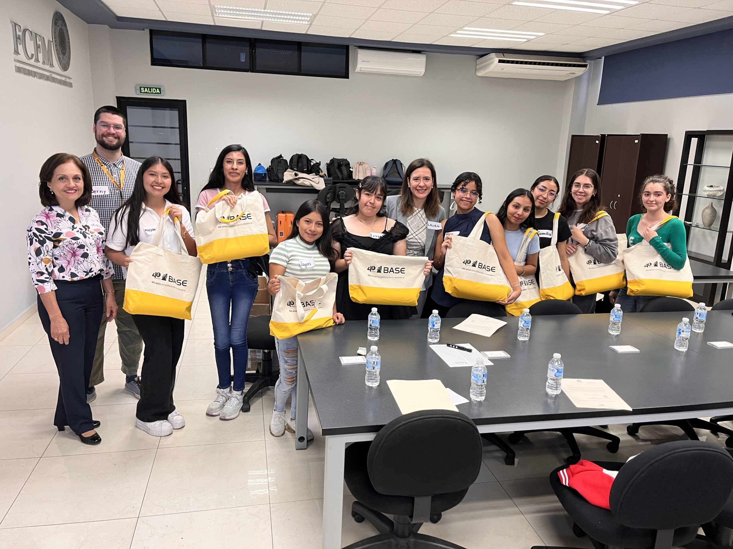 Fondo Educativo BASE avanza en su modelo con impacto social