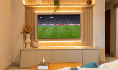 Sala, cocina y terraza cómo iluminar cada espacio para disfrutar un partido