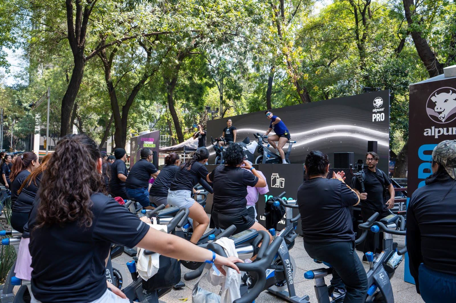 Alpura dona 15 mil litros de leche a escuelas de Cuautitlán Izcalli