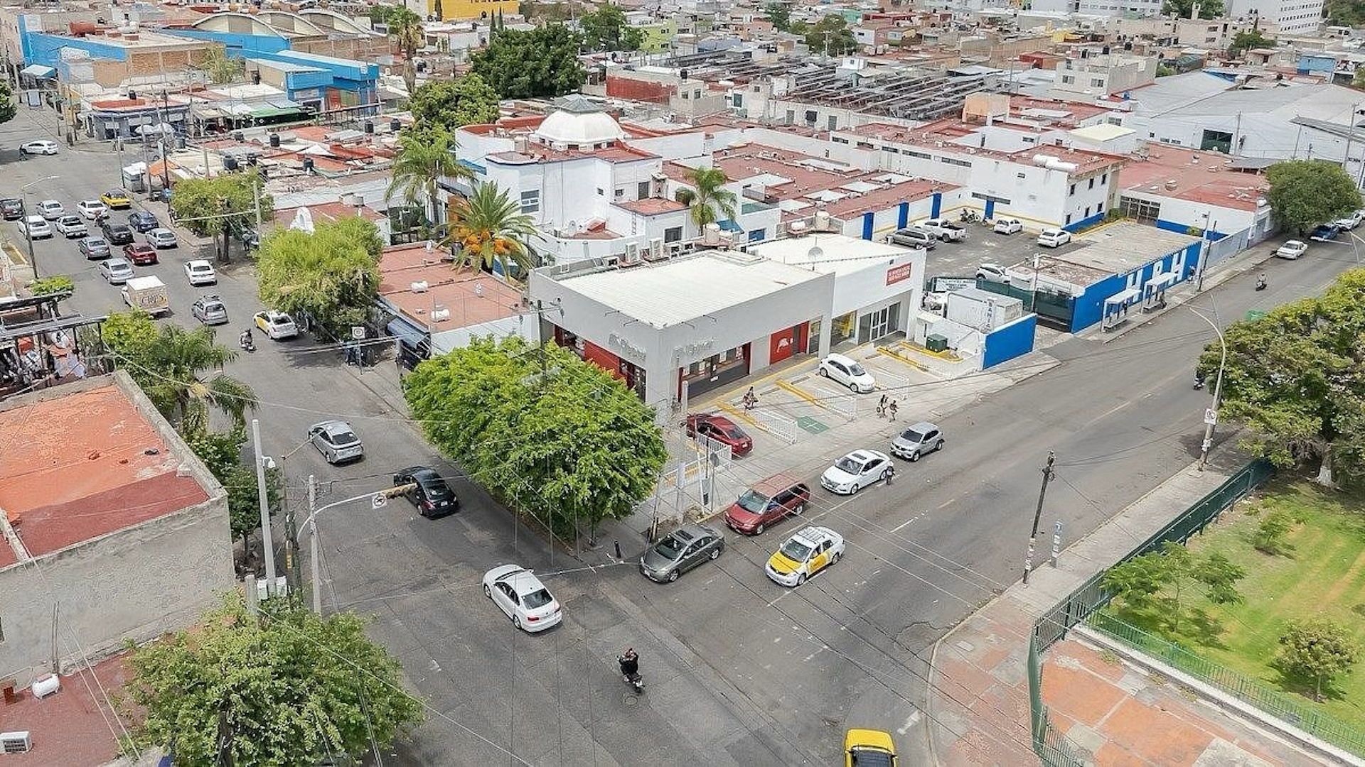 El retail cambia formatos pequeños ganan valor frente a las tiendas ancla