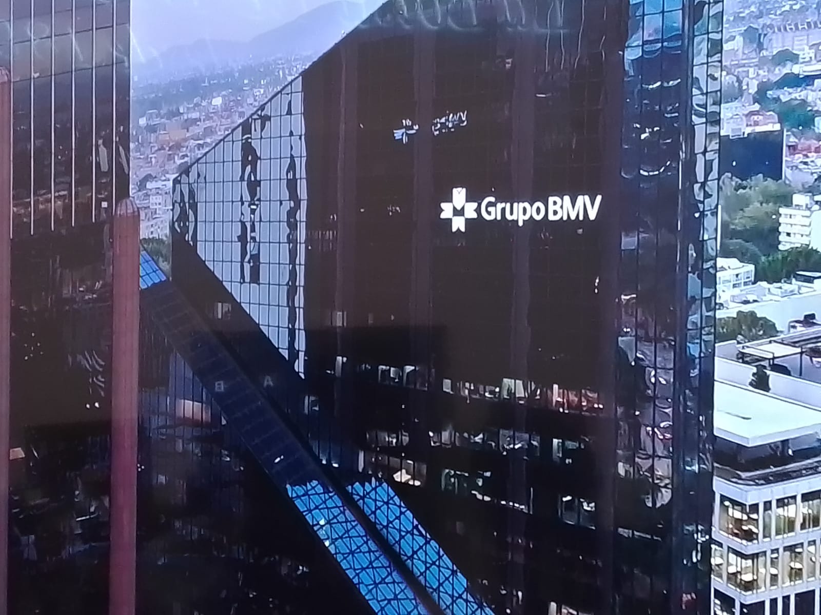 Grupo BMV logra utilidad por 407 millones de pesos en 1S26 y aumenta participación de mercado al 82 por ciento