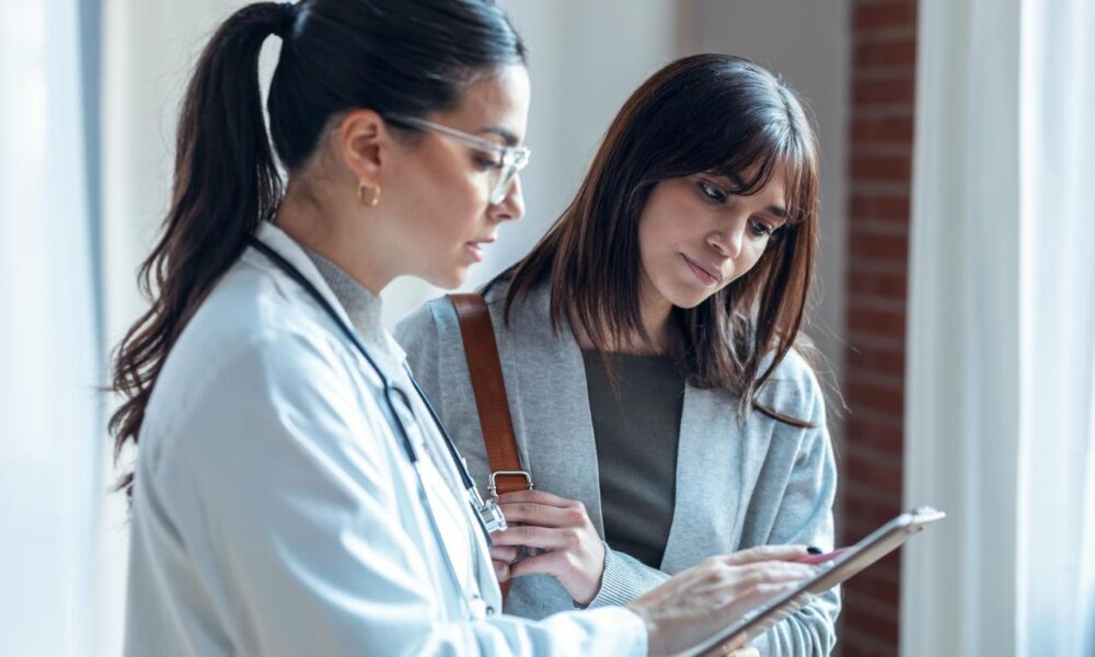Tiempos de espera limitan el acceso a servicios de salud en México