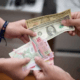 En mayo aumentan remesas 3.8 por ciento anual persiste caída real en pesos