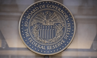 FED mantiene tasa de referencia sin cambio con decisión dividida y sin consenso previo de participantes del mercado