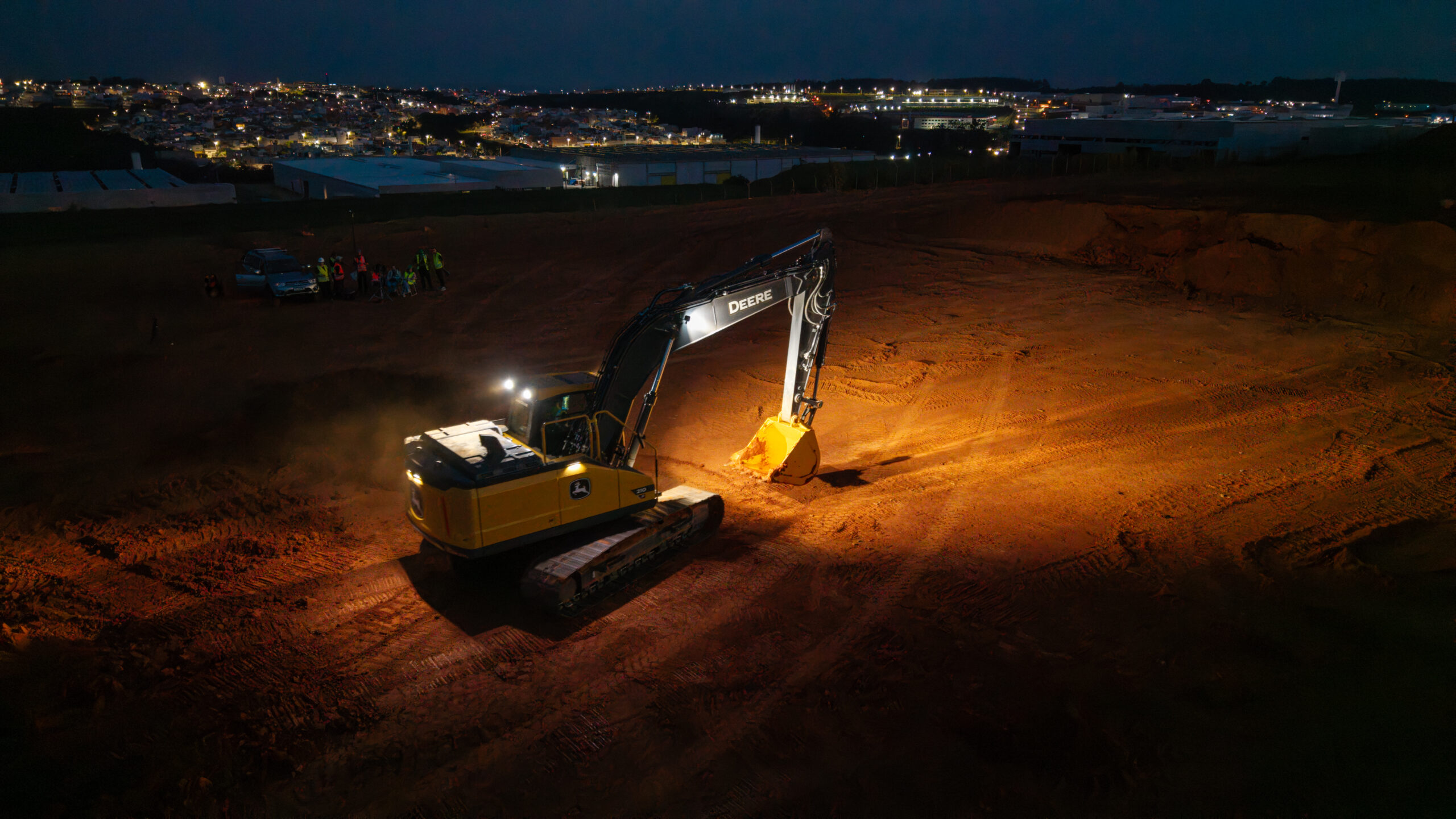 Excavadoras DEX de John Deere acumulan más de 165 mil horas de pruebas