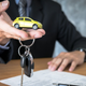 ¿Crédito de agencia automotriz o crédito bancario?